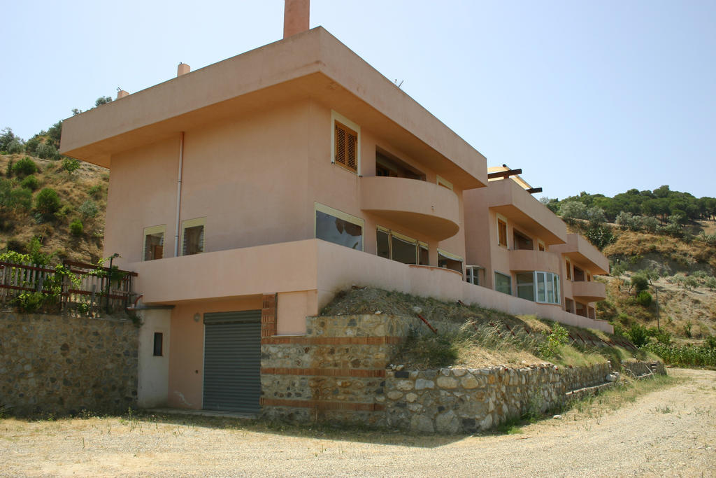 Il Giardino Di Ausonia Bed & Breakfast Reggio di Calabria Exterior photo